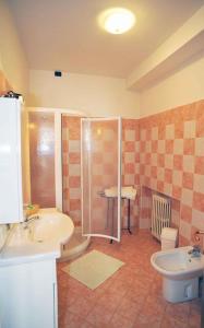 Ванная комната в Al Vajo