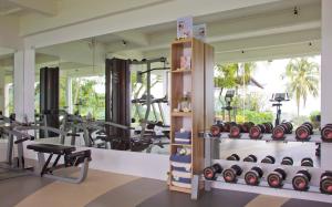 Gimnasio o equipo deportivo en Code Samui Hotel