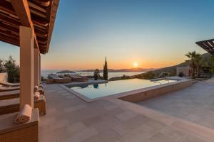 Bazén v ubytování NINON Dubrovnik - Adults Only nebo v jeho okolí