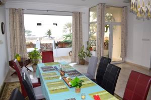 A seating area at Lana Villa