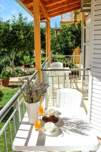 A balcony or terrace at Rantos Apartments
