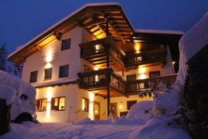 Haus Gisela v zime