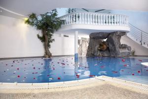 Πισίνα στο ή κοντά στο Hotel Kranebitt