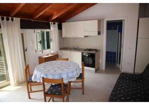 Gallery image of Costa Verde Apartment in Buggerru +15 photos