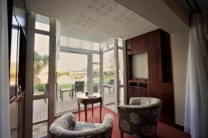 Gallery image of Clos de Vallombreuse, The Originals Relais in Douarnenez