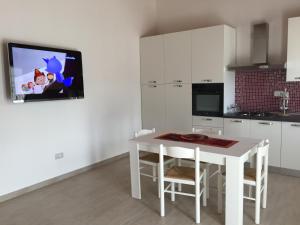 Kuchyňa alebo kuchynka v ubytovaní CASA BICE - Cin P4163