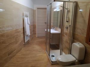 Koupelna v ubytování B&B la spiaggetta di Stazzo + 37 fotografií