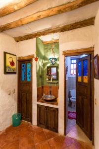 A kitchen or kitchenette at Finca El Pedregal Guatavita