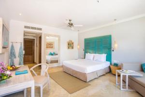 Postel nebo postele na pokoji v ubytování SOL by Meliá Benoa Bali All inclusive