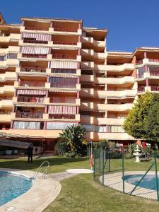 Bazén v ubytování Apartamento en Fuengirola nebo v jeho okolí