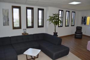 Posedenie v ubytovaní Moai Loft
