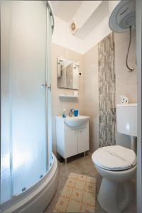 Koupelna v ubytování Miriam Rooms Zadar