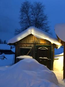 Alpengasthof Grobbauer взимку