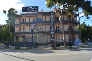 Gallery image of Lida Hotel in Athens