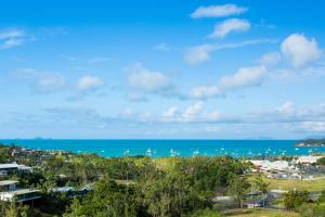 Gallery image of Azure Sea Whitsunday Resort in Airlie Beach