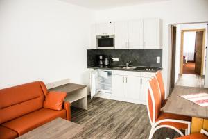 Kuchnia lub aneks kuchenny w obiekcie Apartment Bergsee
