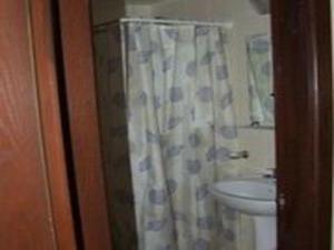 Koupelna v ubytování Murat Hotel