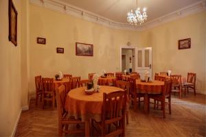 Posezení v ubytování Hotel Pension Bernstein am Kurfürstendamm