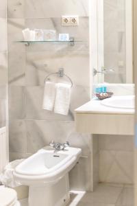 Un baño de Hotel Concordy