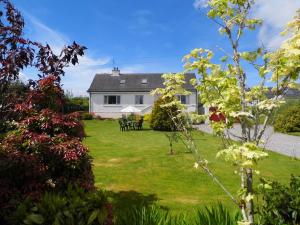 a view of a house from the garden at Dunshee in Dunvegan