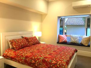Cama ou camas em um quarto em Luxury House In Bondi Junction