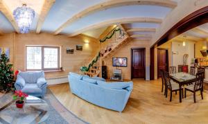 Лобі або стійка реєстрації в Gallery of Mountains Holiday Home