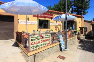 Fotografia z galérie ubytovania Ca La Conxita Hostal & Restaurante v destinácii La Vajol
