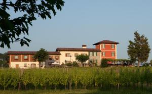 The building in which a panziókat is located