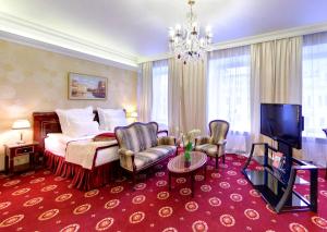 O zonă de relaxare la Golden Triangle Boutique Hotel