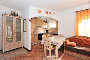 Kuchyň nebo kuchyňský kout v ubytování Apartment Božena