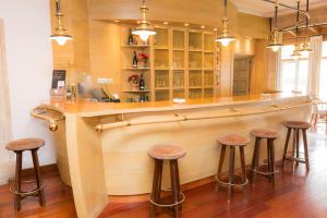 El salón o zona de bar de Parador de Ribadeo