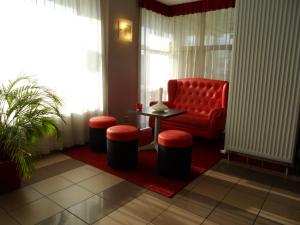 Ruang duduk di Hotel Lyon Sud, Pierre Benite, St Genis Laval