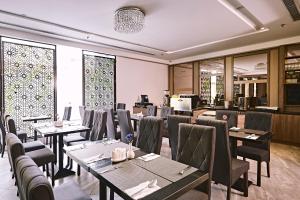 Restoran atau tempat lain untuk makan di Meritin Hotel