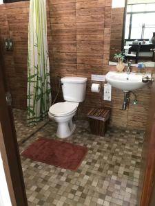 Ένα μπάνιο στο Khaokhab Lodge +145 φωτογραφίες