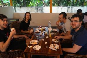 入住Hotel Thushara的客人