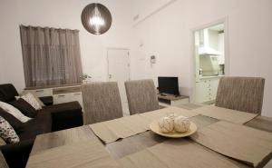 Santa Ana Donkey, Seville – Updated 2022 Prices