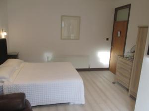 Postel nebo postele na pokoji v ubytování Kilbree House B&B