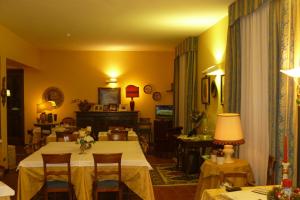 Posezení v ubytování Hotel La Rocca