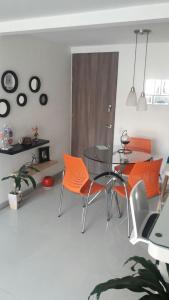 Apartamento en colores y o cabaña hermosa tesisinde mutfak veya mini mutfak