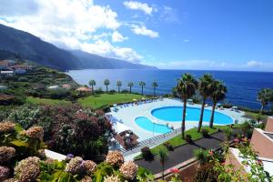 Изглед към басейн в Monte Mar Palace Hotel или наблизо