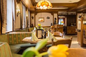 Posezení v ubytování Hotel Löwen