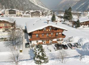 Gallery image of Appartement Frühstückspension Landhaus Karwendel in Pertisau