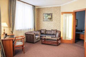 Posezení v ubytování Empire Hotel