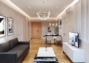 un salon avec un canapé et une table dans l'établissement Nancy Villa, à Vung Tau