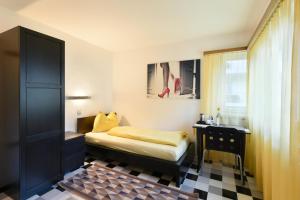 Voodi või voodid majutusasutuse Schlosshotel - Self Check-In Hotel toas