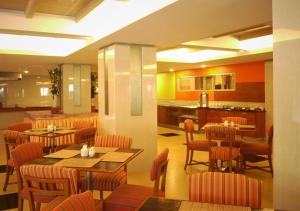 Restaurace v ubytování Long Beach Cha-Am Hotel