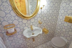 Ένα μπάνιο στο Ferienwohnung Biberhüs OG
