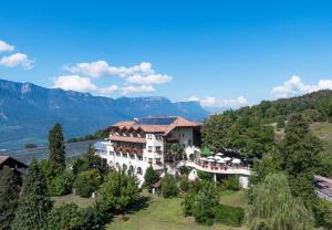 Gallery image of Hotel Tenz in Montagna