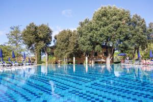 The swimming pool at or close to Bilo Sant'Anna con vista piscina