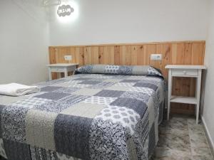 Postel nebo postele na pokoji v ubytování Los Angeles Plaza